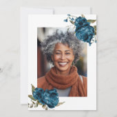 ネイビーブルーフローラサプライズ誕生日パーティー 招待状 (裏面)