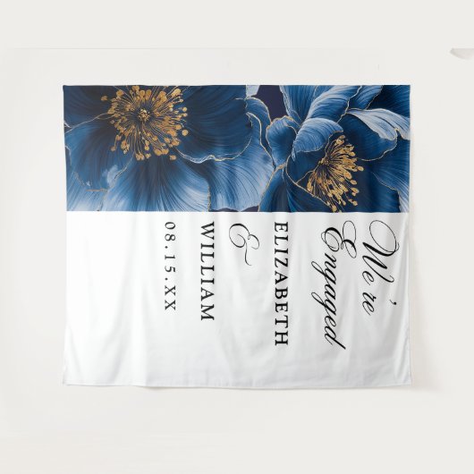 ネイビーブルーフローラ婚約パーティフォトバックグラウンド タペストリー (正面(横))