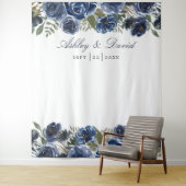 ネイビーブルーフローラ結婚のフォトブース背景 タペストリー (インサイチュ)