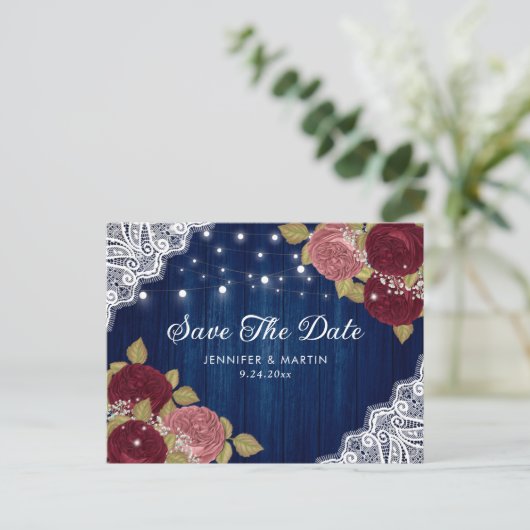 ネイビーブルーブルゴーニュと赤面結婚式の日付を保存 案内ポストカード (スタンド正面)