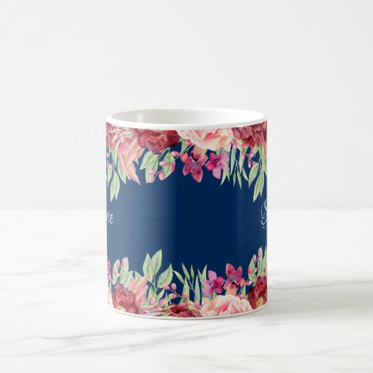 ネイビーブルーブルゴーニュフローラパーソナライズされた名 コーヒーマグカップ (中央)