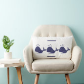 ネイビーブルーホエールホワイトピロー海岸生活 ランバークッション (椅子)