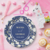 ネイビーブルーホワイトチノワズリーフローラ結婚の鳥 ペーパープレート (パーティー)