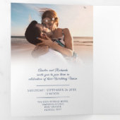 ネイビーブルーホワイトモノグラム結婚の食事オプションRSVP 三つ折り招待状 (内部最初)