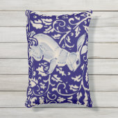 ネイビーブルーホワイトラビットフローラスクロールデダムデルフト アウトドアクッション (正面(縦))