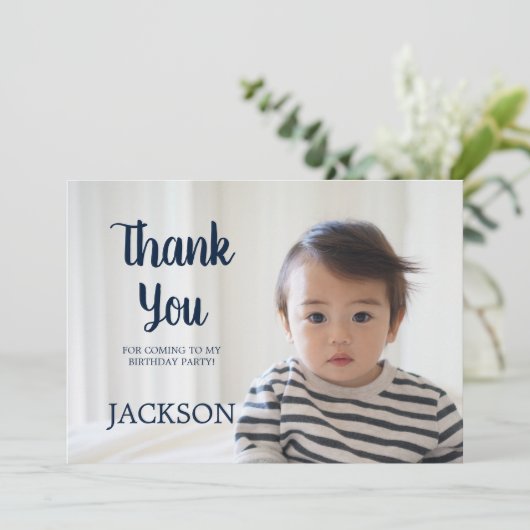 ネイビーブルーホワイト水玉模様チャイルド誕生日感謝してい 招待状 (スタンド正面)