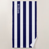 ネイビーブルーホワイト |カバナストライプパーソナライズされた ビーチタオル (正面)