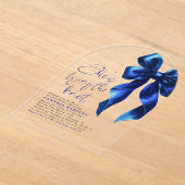 ネイビーブルーボウ結び目ブライダルシャワー アクリル招待状 (レイダウン)