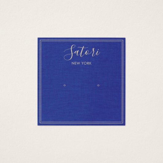 ネイビーブルーリネンのシグネチャースタッドイヤリングディスプレイ (正面)