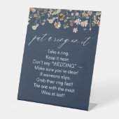 ネイビーブルーリングや輪をブライダルシャワーゲーム 台座サイン (正面)