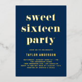 ネイビーブルーレトロはっきりしたタイポグラフィスウィート16誕生日 箔招待状 (正面)