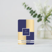 ネイビーブルー企業の金ゴールドロゴQRコード 名刺 (スタンド正面)