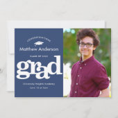 ネイビーブルー卒業写真モダンはっきりしたタイポグラフィ 案内状 (正面)