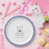 ネイビーブルー市松模様にテディベア – 私たちの小さな子 ペーパープレート (パーティー)