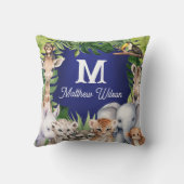 ネイビーブルー新生児ボーイかわいいジャングルの名前子供部屋 クッション (裏面)