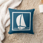 ネイビーブルー枕の白い帆船 クッション (ブランケット)