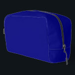 ネイビーブルー無地のカラー ドップキット<br><div class="desc">Navy Blue 無地の Colorグラフィックアートデザインイラストレーションで印刷されたショルダースタイルファッションステートメントのアクセサリー上のプリントスタイル上のすべてのToteバッグと選択した製品のコレクションTheFabricSealプリントオンデマンドショップZazzle.com #ZazzleMade https://www.zazzle.com/store/thefabricseal TheFabricSeal©️オリジナル。Navy Blueは、深さ、パワー、洗練さを象徴する深いで、ほぼ黒の色合いのブルーで、プロ意識と信頼性を伝えるファッションとデザインの両方で重要な役割を果たしている。ネイビーブルーは非常に多彩な色で、見事に色合いと違う金ゴールド、緑、オレンジ、紫、赤、白と黄色のいくつかの色合いと組み合わせる。その根のために、色は容易に軍隊に関連付けられる。しかし、ネイビーブルーは深い、ブルーの海、宇宙を思い起こさせる簡単である。ネイビー・ブルーは権威、信頼、自信の感覚を呼び起こす。この色の落ち着き効果は、集中力と人気がある精神的な明瞭度が必要な環境でも選択できる。ネイビーブルーは非常に汎用性があり、幅広い用途で使用できる。バランスの取れた洗練された外観を実現するニュートラルシェードと組み合わせたり、ダイナミックなコントラストを実現する明るいカラーと組み合わせたりすはっきりしたる。インテリアデザインでは、ネイビーブルー感じは奥行きと焦点を作り出し、勉強エリアやオフィスに最適。豪華な色の私たちの選択無地のは素晴らし、そのまま自分で行うか、または文字、タイポグラフィ、名前、パターン、デザイン、引用文、モノグラム、または写真と一緒に無地の、これらの美しいカラーパレットスキームの集まりをパーソナライズするオプションを持っている。クリックカスタマイズの「it!」ボタンを使って自分の製品や製品にパーソナライズされた仕上げる今すぐ手に入れろ。サンキュー.週末の旅行のジムやパッキングライトに向かうか、あなたのボブルやビットを工芸室に保管するか保、私たちのDoppキットであなたの個人的なスタイルを犠牲にせずに組織されたトイレタリーは、私たちの店のすべての製品やアートワークのデザインは必要な文字文言とカスタマイズのプロセスにでカスタマイズTheFabricSealSealををををショッピング。</div>