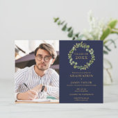 ネイビーブルー緑のガーランド写真卒業パーティー 招待状 (スタンド正面)
