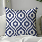 ネイビーブルー自分の色を選択Ogeeイカットパターン クッション