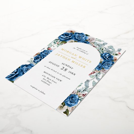 ネイビーブルー赤面ピンクダスティーフローラアー結婚チズ 箔招待状 (回転した状態)