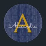 ネイビーブルー ゴールド モダン スクリプト ガールズ モノグラム ネーム カッティングボード<br><div class="desc">ネイビーブルーとゴールドのシンプルなスクリプト モノグラム ネーム カッティング ボード。豪華でおしゃれなスタイルを愛する人への、卒業式、誕生日、結婚式、結婚前のお祝い、結婚記念日、ベビーシャワー、バチェロレッテパーティーのギフトに最適です。</div>