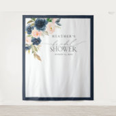 ネイビーブルー＆ブッシュピンクの花の結婚式前祝い写真撮影ブース タペストリー (正面)