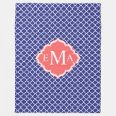 ネイビーブルー&ホワイトクローバー幾何学模様 フリースブランケット (正面)