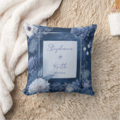 ネイビーブルー&ホワイトフローラ結婚ズ クッション (ブランケット)