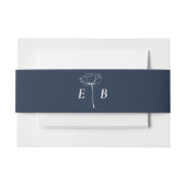 ネイビーブルー ホワイト モノグラム フラワーアクセント イニシャル 招待状ベリーバンド (正面例)
