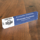 ネイビーブルー – ロゴ、名前、プロフェッショナルタイトル デスクネームプレート (側面)