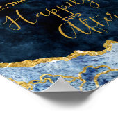 ネイビーブルー&金ゴールドウェルカムサインの後ずっと幸せに ポスター (角)