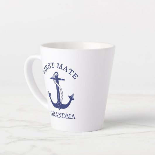 ネイビーブ航海のルーいかりファーストメイトおばあちゃん カフェラテマグ (左アングル)