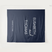 ネイビーモダンブルーシンプルエレガントなウェディング背景 タペストリー (正面(横))