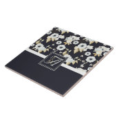 ネイビーモノグラムのブルーホワイトフローラデコールアネモン タイル (側面)