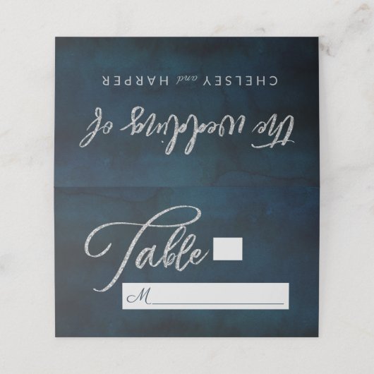 ネイビー光沢ダークブルー結婚シーティングのテーブル番号 プレイスカード (外部開封)