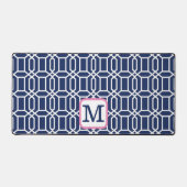 ネイビー名門私立校風のホワイトオクタゴンモノグラムイニシャル デスクマット (正面)