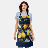 ネイビー地中海のレモンと開花 エプロン (着用した状態)