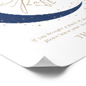 ネイビー月の上の赤ちゃんシャワーおむつラッフルサイン ポスター (角)