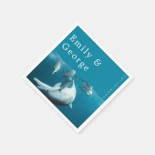 ネイビー水中ドルフよくはしゃぐィンズシービーチ結婚式 スタンダードカクテルナプキン (角)
