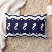 ネイビー海馬の海岸生活で白 ランバークッション (ブランケット)