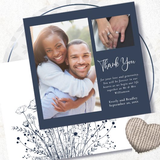ネイビー背景 白 花の感謝カード 招待状