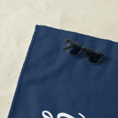 ネイビー航海のブルーウェルカムアボードいかりボート名 ビーチタオル (インサイチュ)