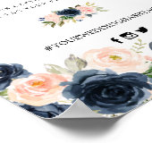 ネイビー赤面ピンクフローラスクリプトOhスナップハッシュタグ記号 ポスター (角)