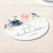ネイビー赤面ピンクフローラブライダルシャワー ラウンドペーパーコースター (アングル)