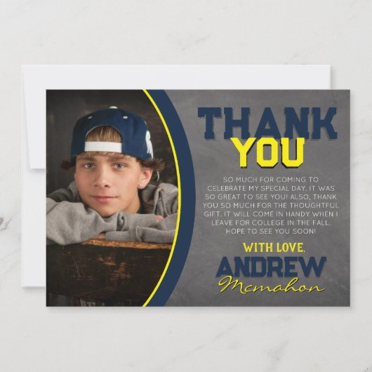 ネイビー&イエローシャルボード卒業サンキューカード 招待状 (正面)
