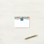 ネイビー、サンゴ、アクアヘリンボーンモノグラム ポストイット (デスク上)