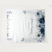 ネイビー・ダスティ・ブルー・フローラ・ユーカリ・グ結婚リーネリーズ タペストリー (正面(横))