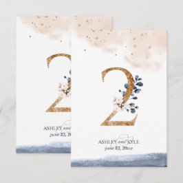 ネイビー、ブッシュ、ゴールドのウェディングテーブルナンバー 招待状