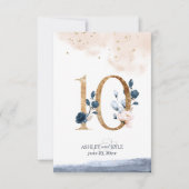 ネイビー、ブッシュ、ゴールドのウェディングテーブルナンバー 招待状 (正面)