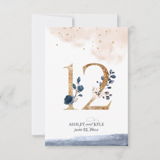 ネイビー、ブッシュ、ゴールドのウェディングテーブルナンバー 招待状 (正面)